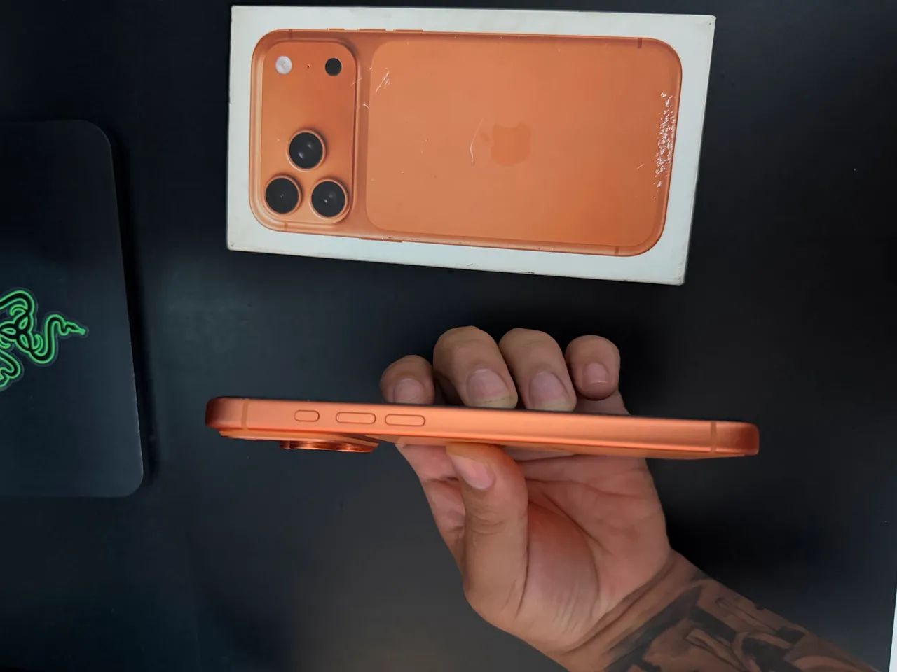 iPhone 17 pro max laranja  - Foto 3