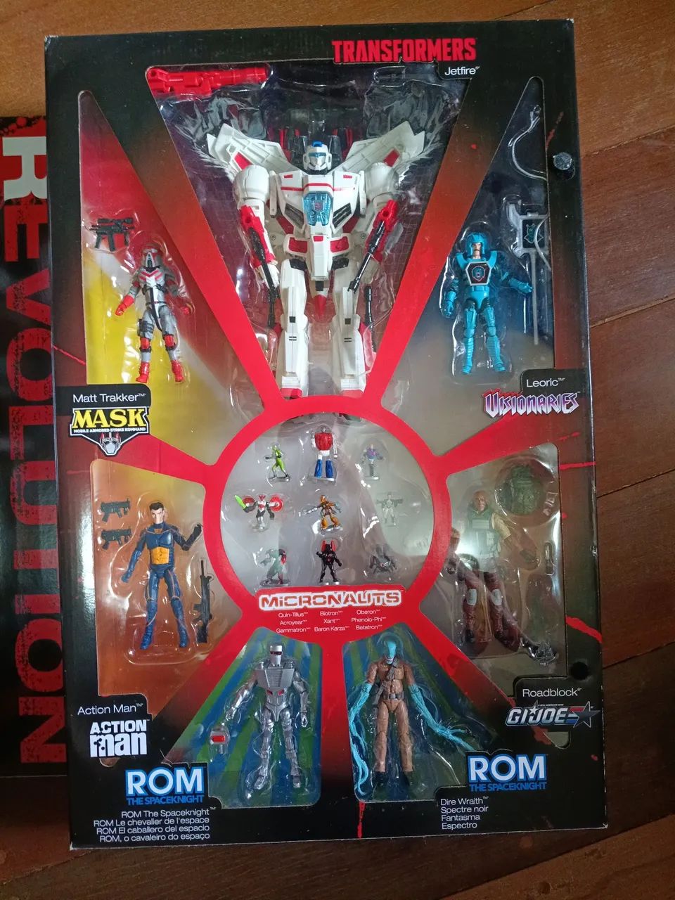 Box Set raríssimo Hasbro Revolution lacrado! - Foto 2