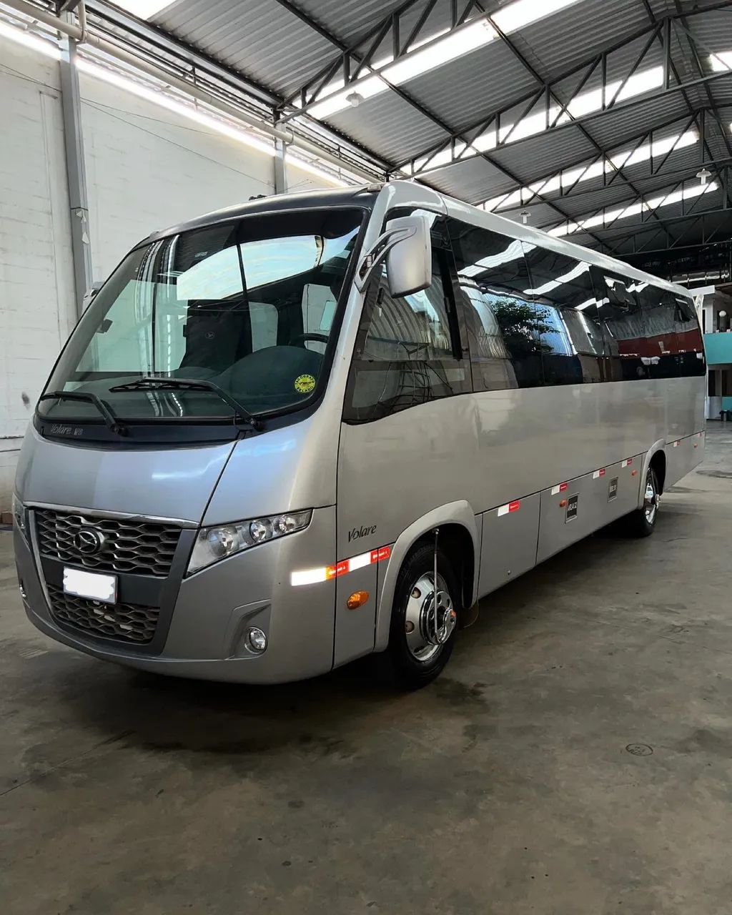 MICROÔNIBUS MARCOPOLO VOLARE W8 2013