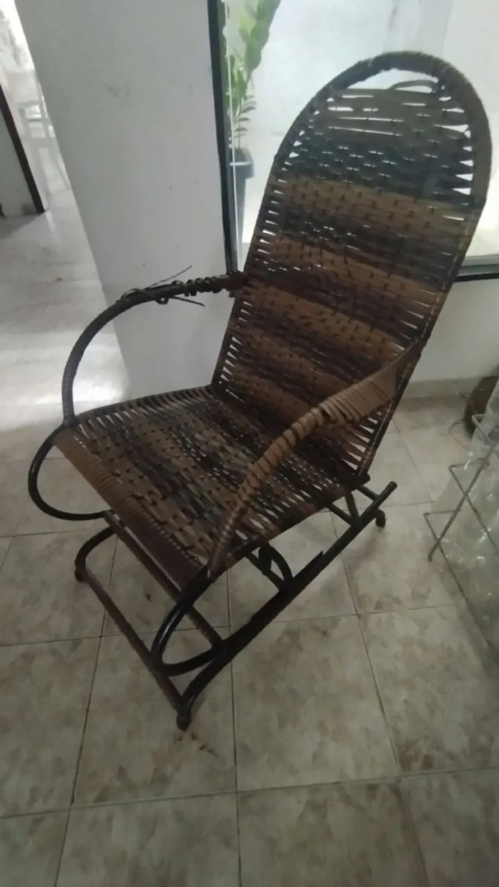 CADEIRA DE BALANÇO