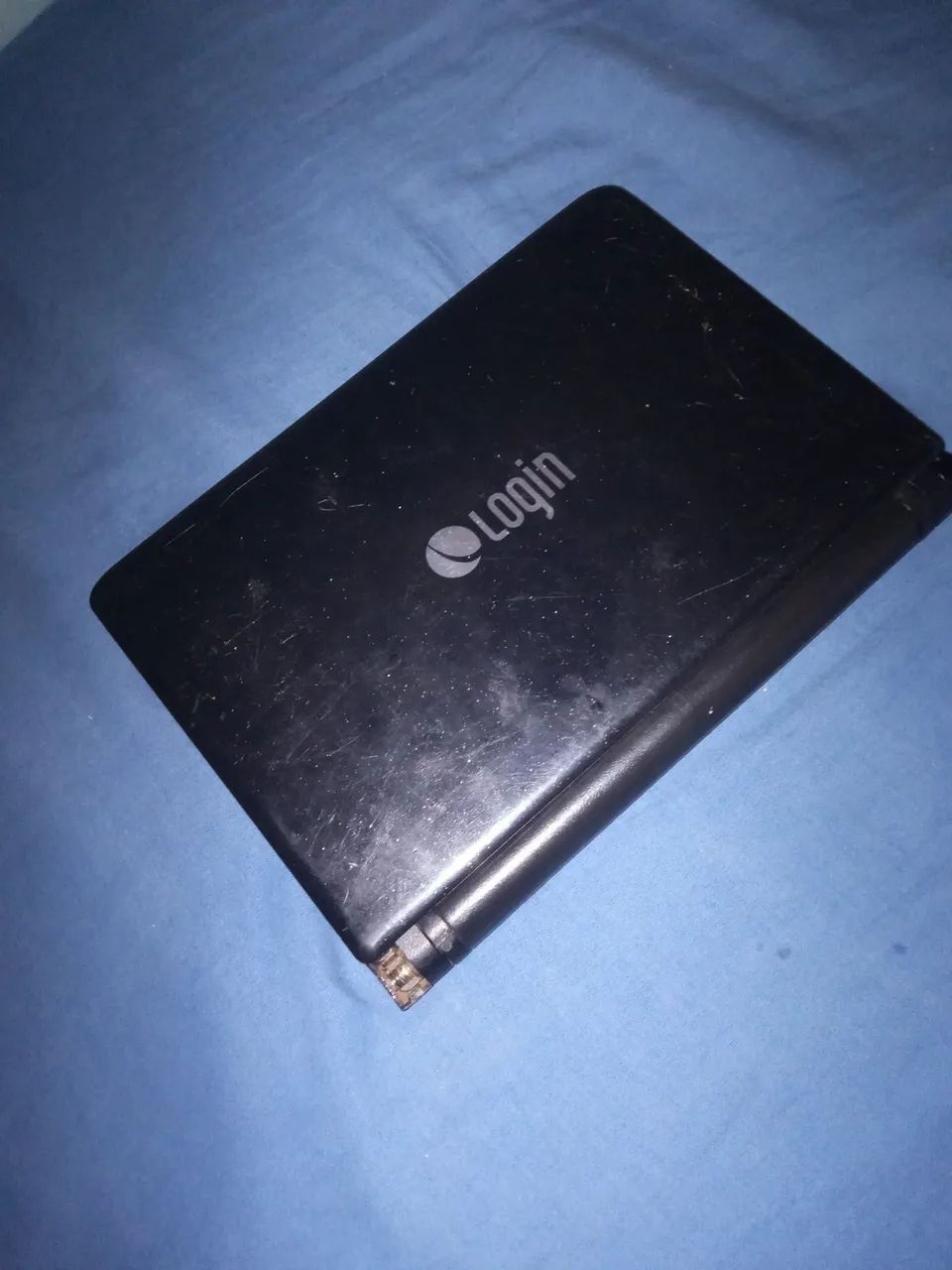 Notebook login com defeito não liga a tela , mais pega só a tela q n pega.