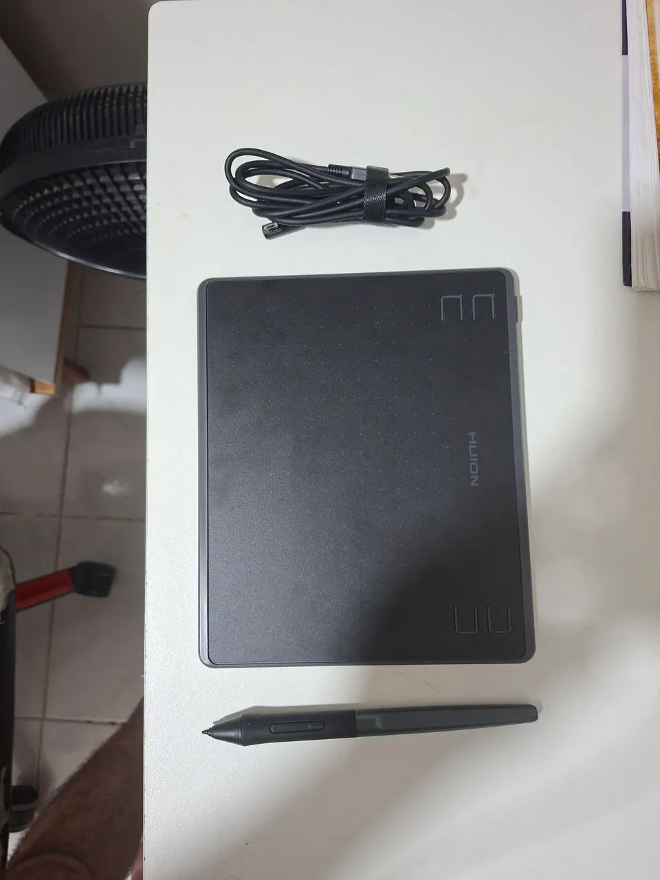 Huion HS64 Graphics Tablet454806986723829760