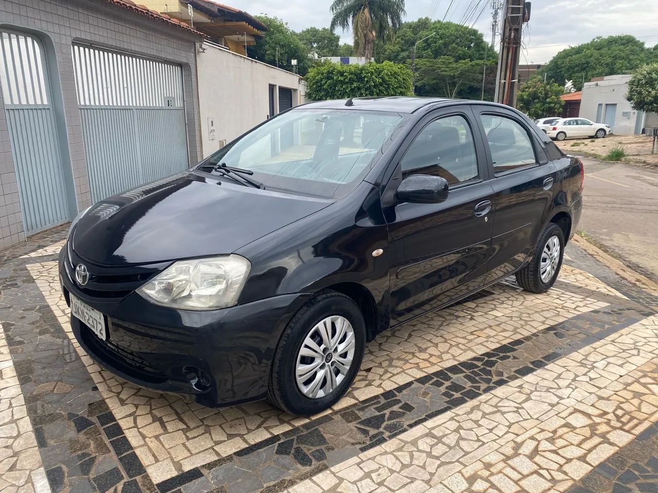 Toyota Etios ETIOS XS SEDAN1.5 FLEX 16V 4P MEC. 2013