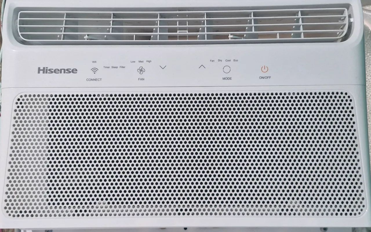 Ar Condicionado da Marca Hisense - 10.000 BTU - Controle por Voz