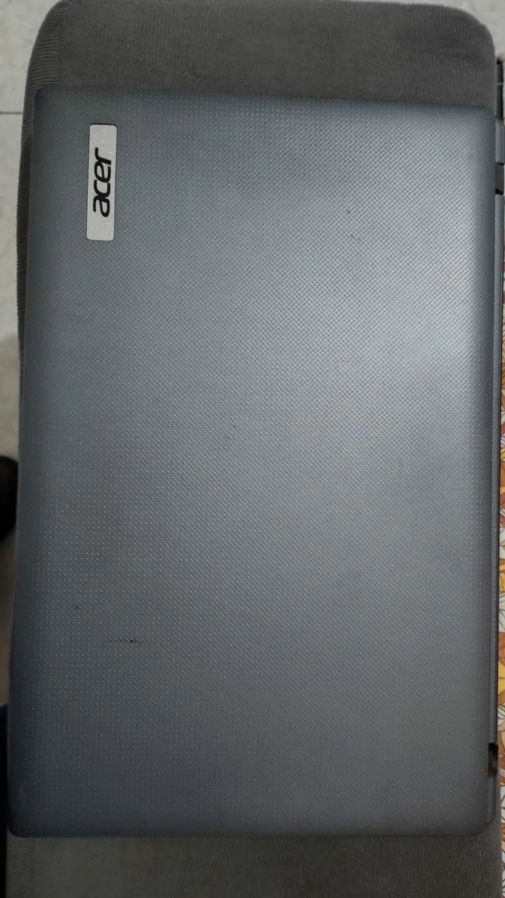 Notebook Acer com tela estragada - Foto 2