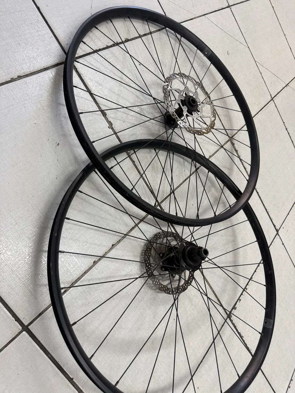 Par Rodas Shimano Micro boost  - Foto 5