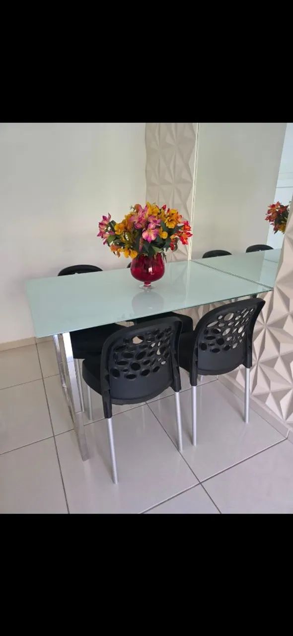 Conjunto mesa e 4 cadeiras  - Foto 3