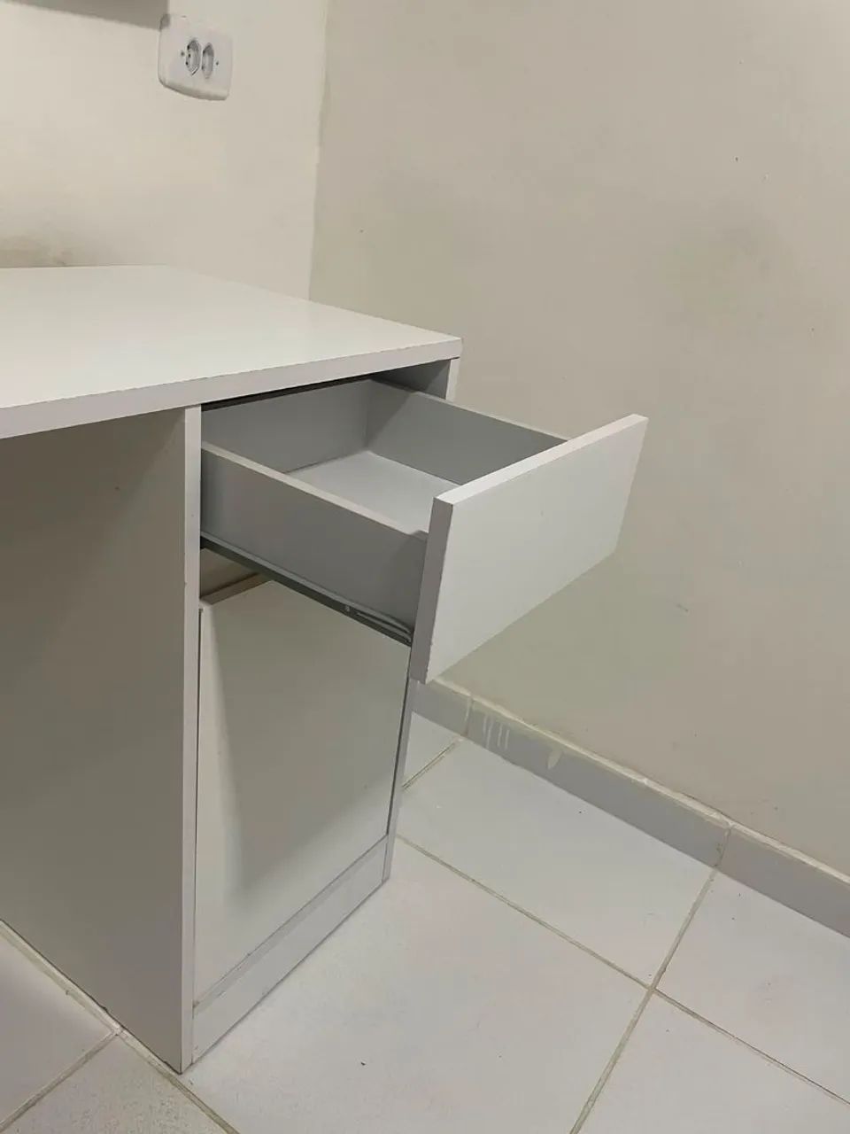 Vendo escrivaninha  - Foto 5