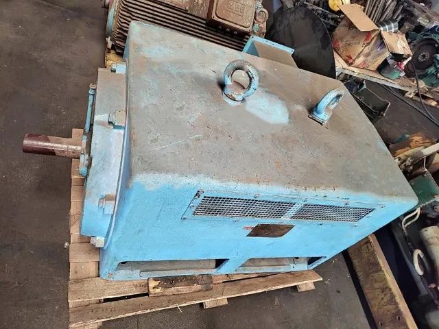 MOTOR ELÉTRICO TOSHIBA 700 CV - ALTA POTÊNCIA E ALTA ROTAÇÃO