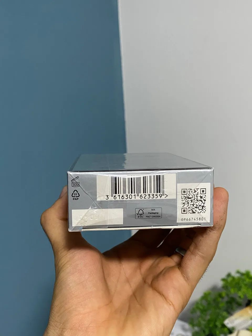 Perfume HUGO Boss MAN - Original e LACRADO, com selo original (trouxe de viagem) - Foto 4