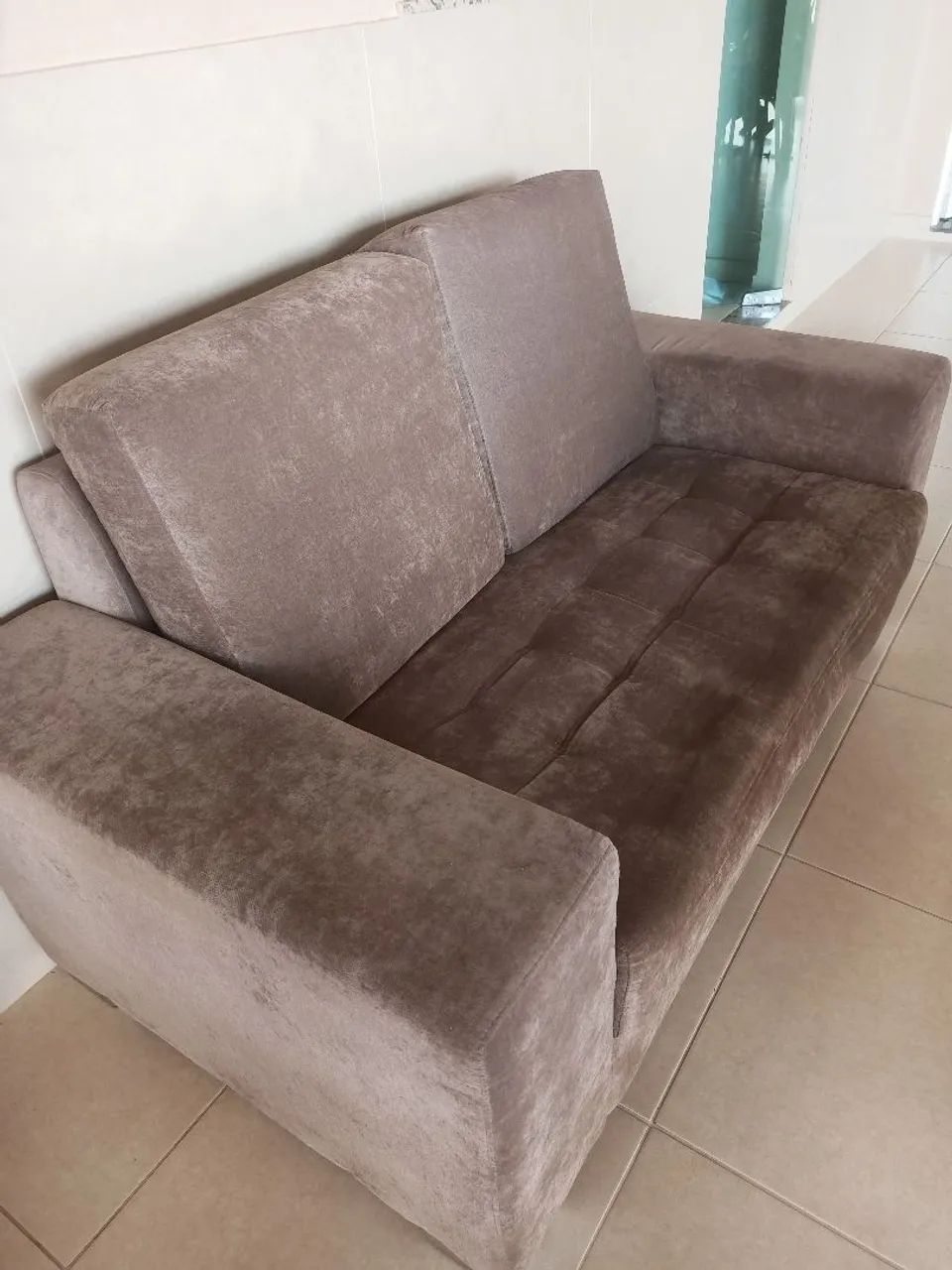 Sofa 2 e 3 lugares, bege, bem conservado - Foto 5