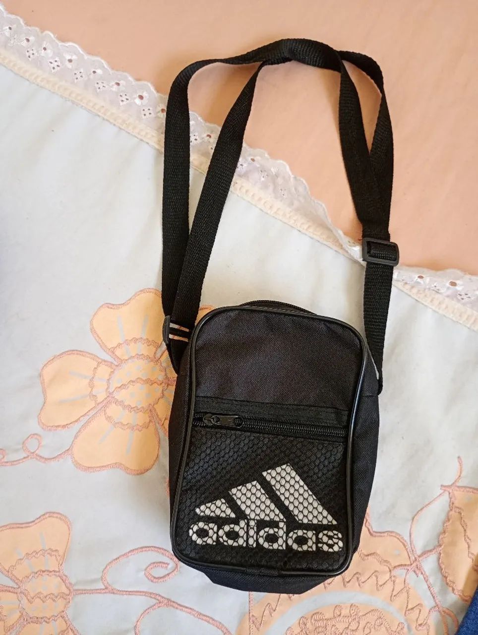Bolsinha de ombro Adidas 