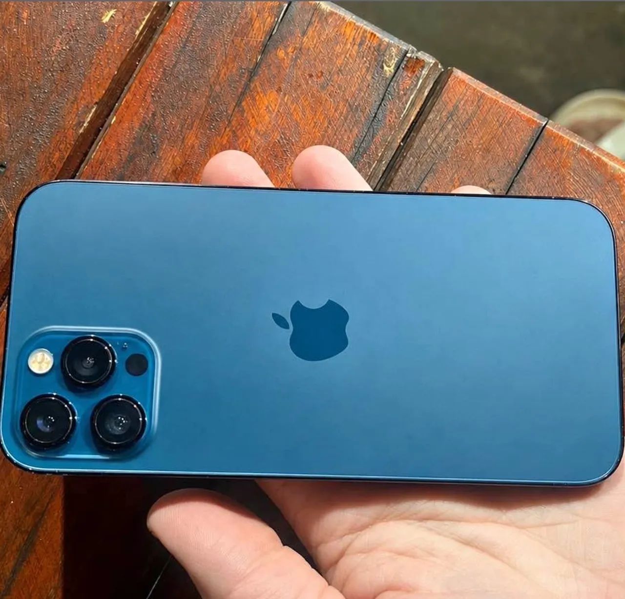 iPhone 12 Pro Max - Celulares e Smartphones - Bussocaba, Osasco