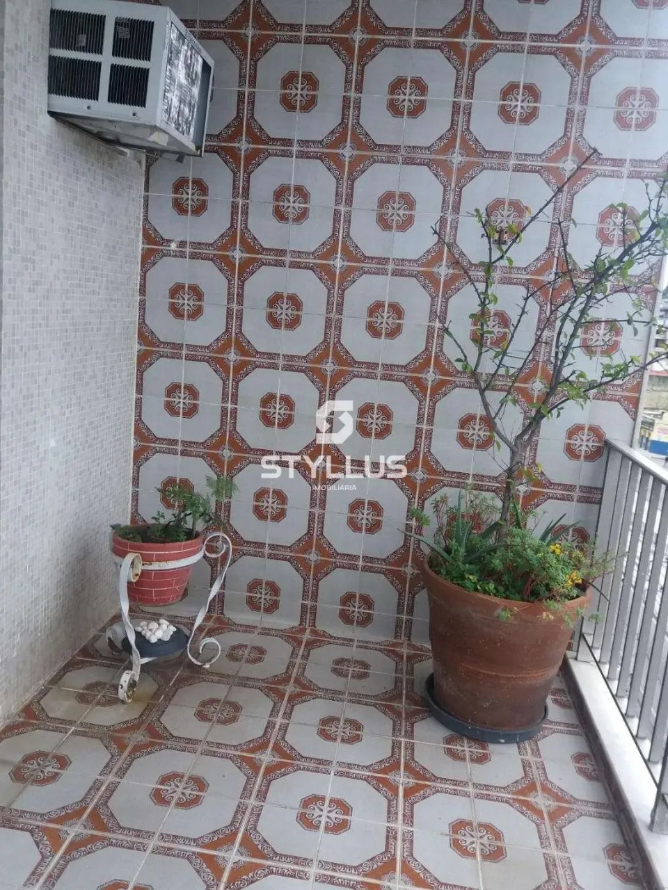 Apartamento Espaçoso com Suíte e Varanda em Madureira! M33V - Foto 4