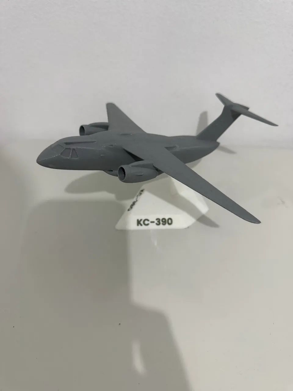Miniatura KC390 20cm 3D