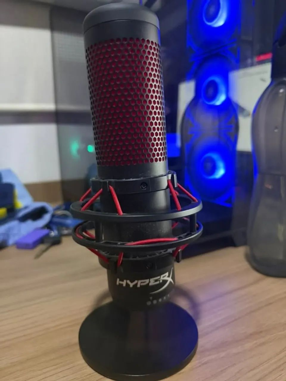 Microfone Condensador Gamer HyperX QuadCast USB