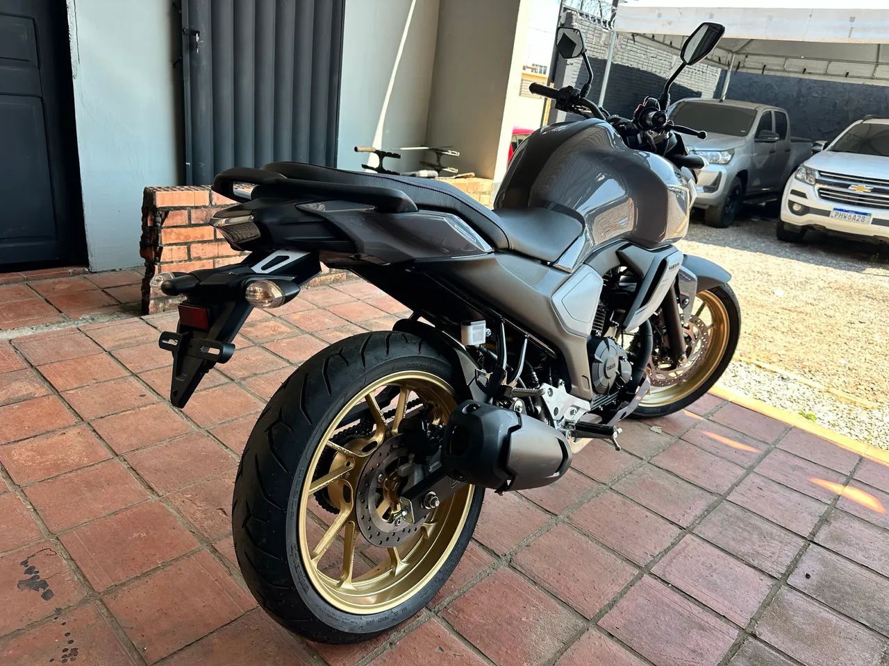 FAZER 150cc APENAS 366KM RODADOS ZERO EMPLACADA - Foto 4