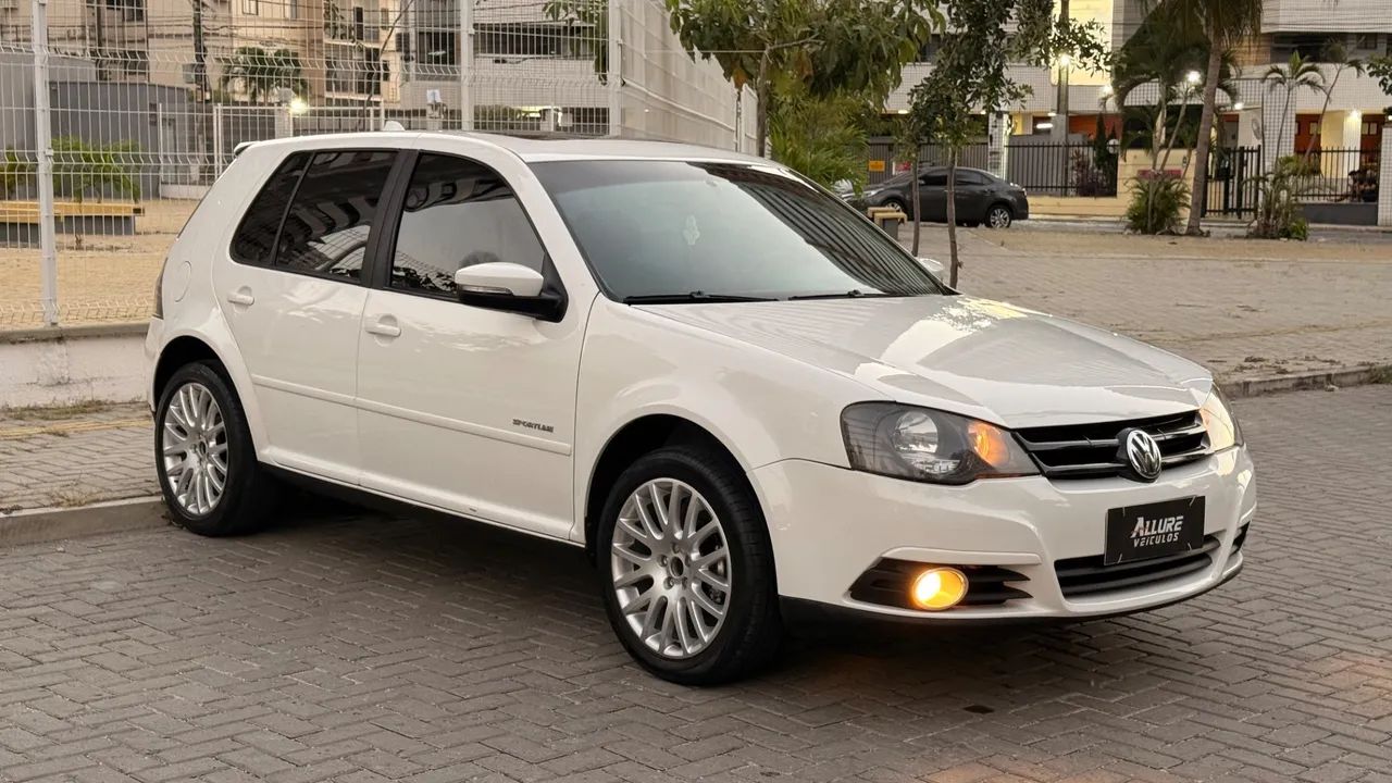 Volkswagen Golf Golf Sportline 1.6 Mi Total Flex 8V 4p 2014