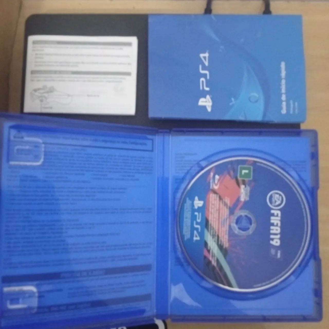 Ps4 slim 1tb com caixa e jogo original(2 controles) - Foto 2