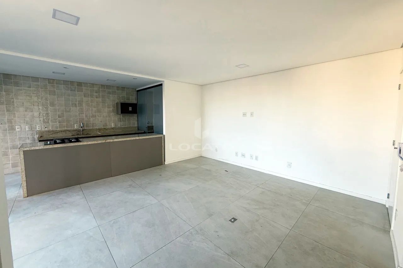 Excelente quarto e sala com móveis planejados e área de lazer - Foto 5