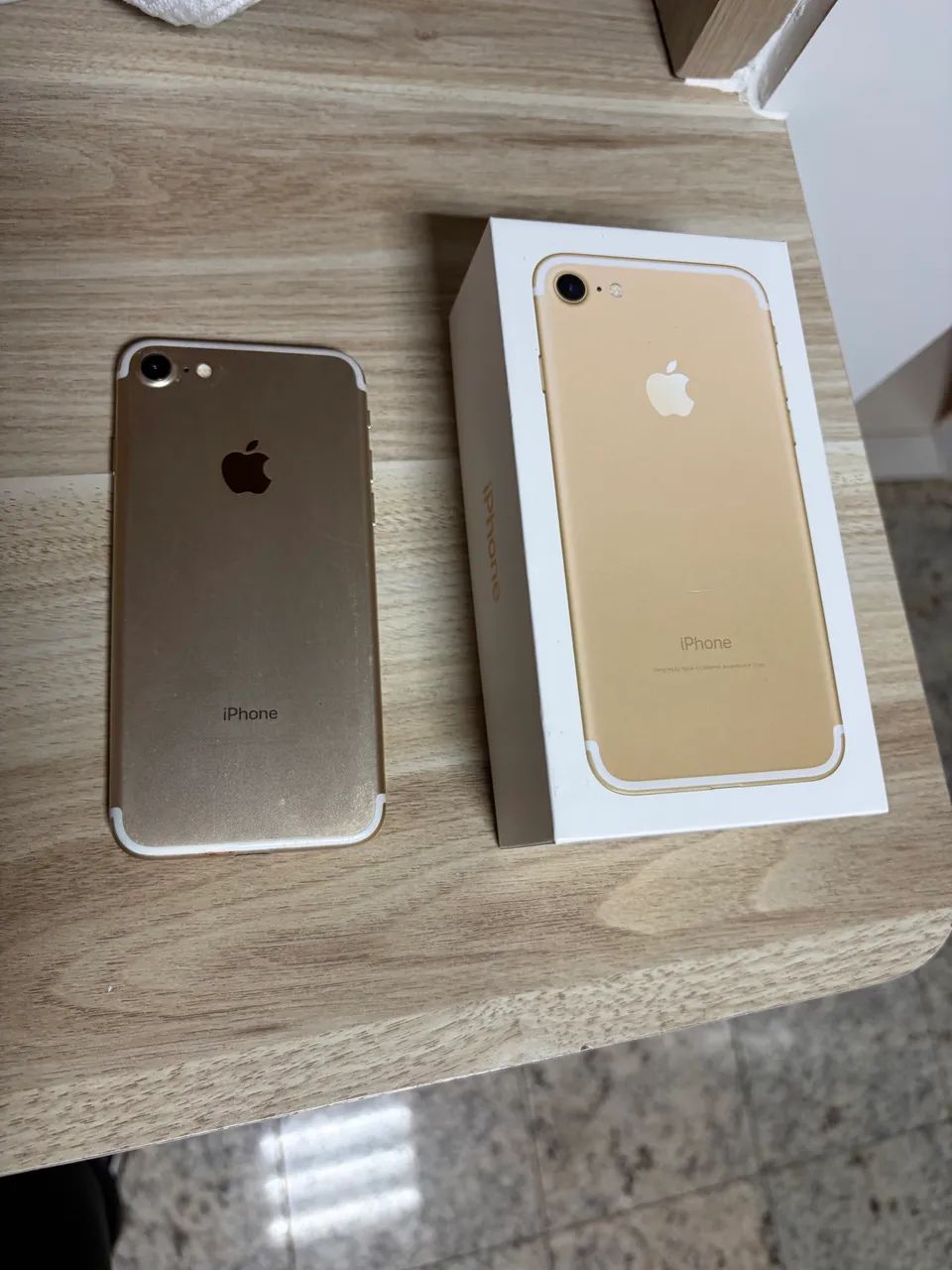 iPhone7 32GB na caixa e com NF