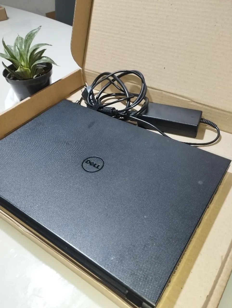 Notebook Dell Intel Core i3 + placa de vídeo integrada + SSD + Windows 10 + Word e Excel  - Foto 3