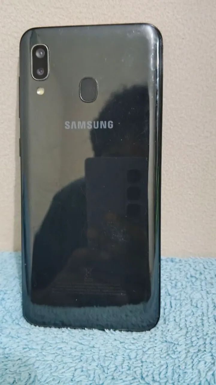 Galaxy a20 - Com capinha de brinde - bom estado de conservação - Foto 3