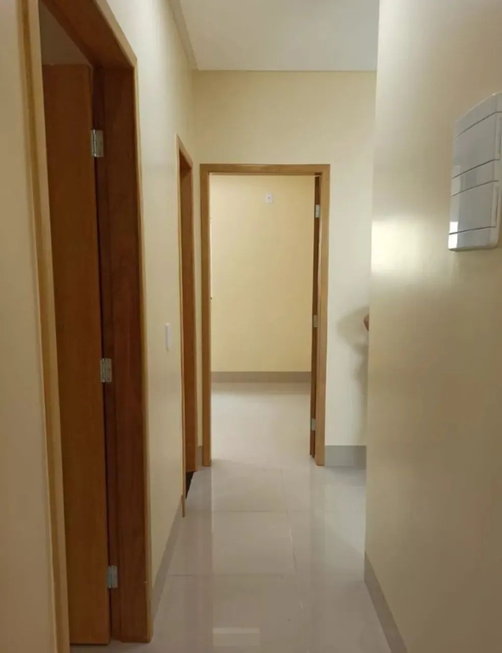 Vendo casa em Jardim Leste, 3 quartos sendo um com suíte  - Foto 2