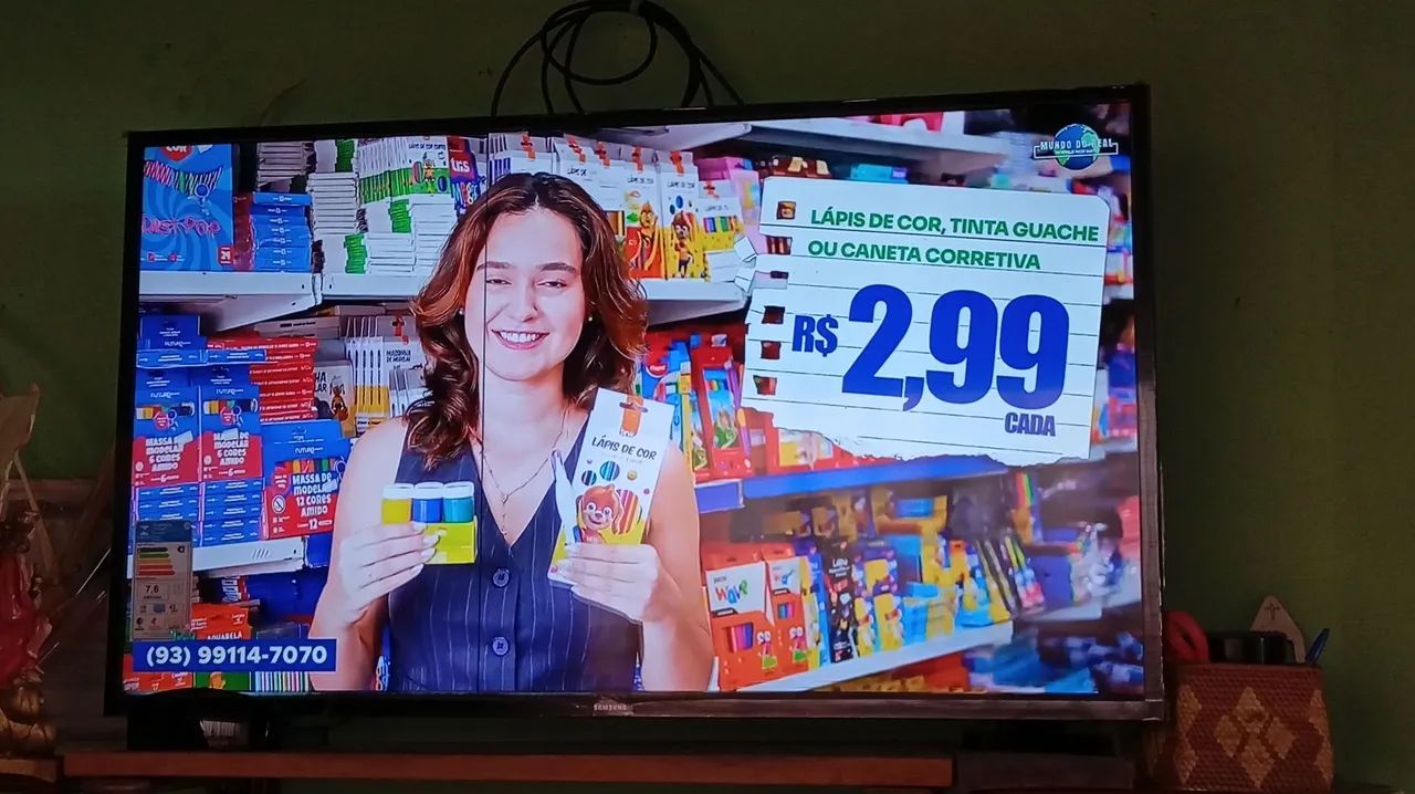 Vendo televisão 