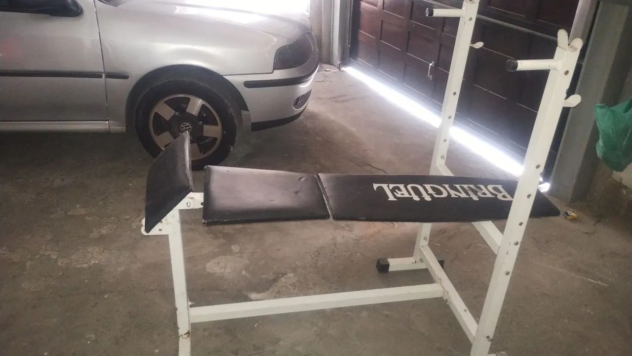 Aparelho de musculação 