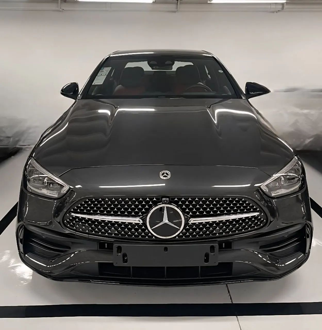 Mercedes-Benz C-300 2024