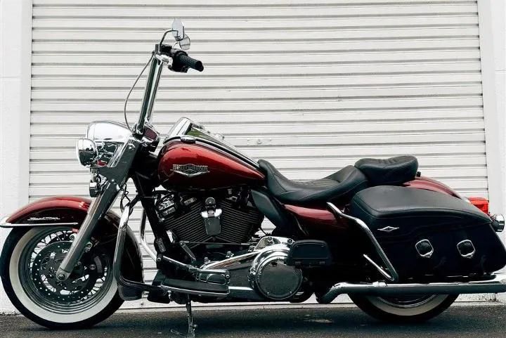 Título/ HARLEY DAVIDSON BOA