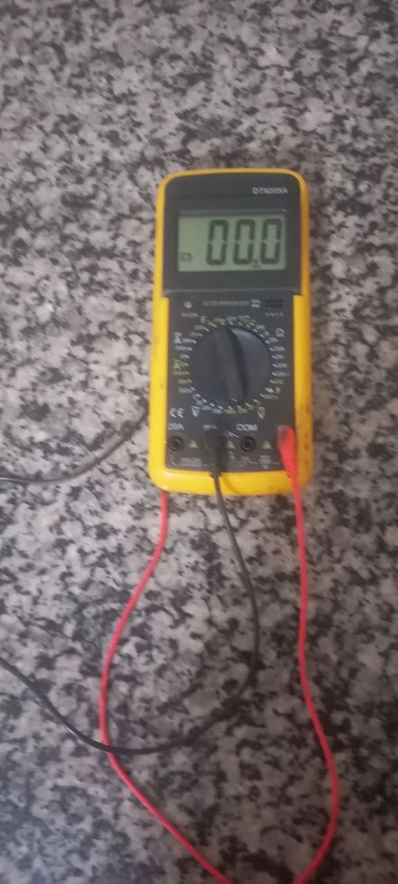 Capacímetro digital 