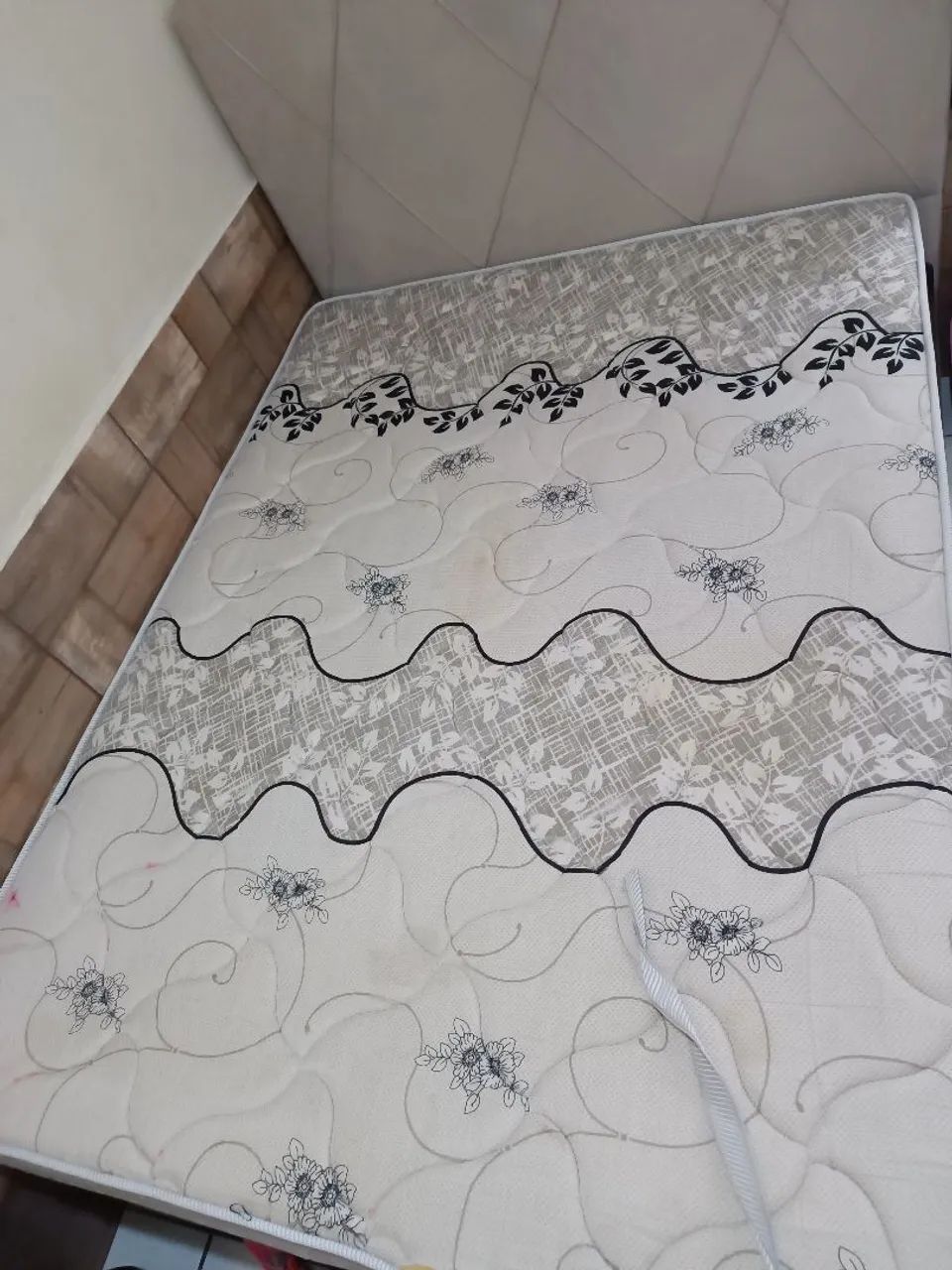 Cama de casal com cabeceira. - Foto 3