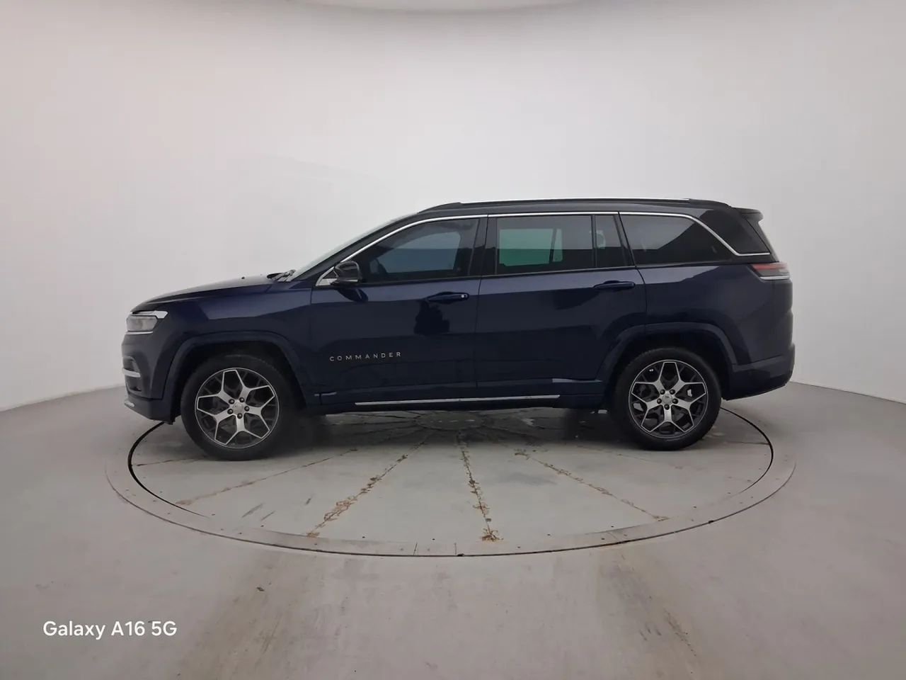Jeep Commander Overland T270 1.3 TB Flex Aut., foto 2 de 18