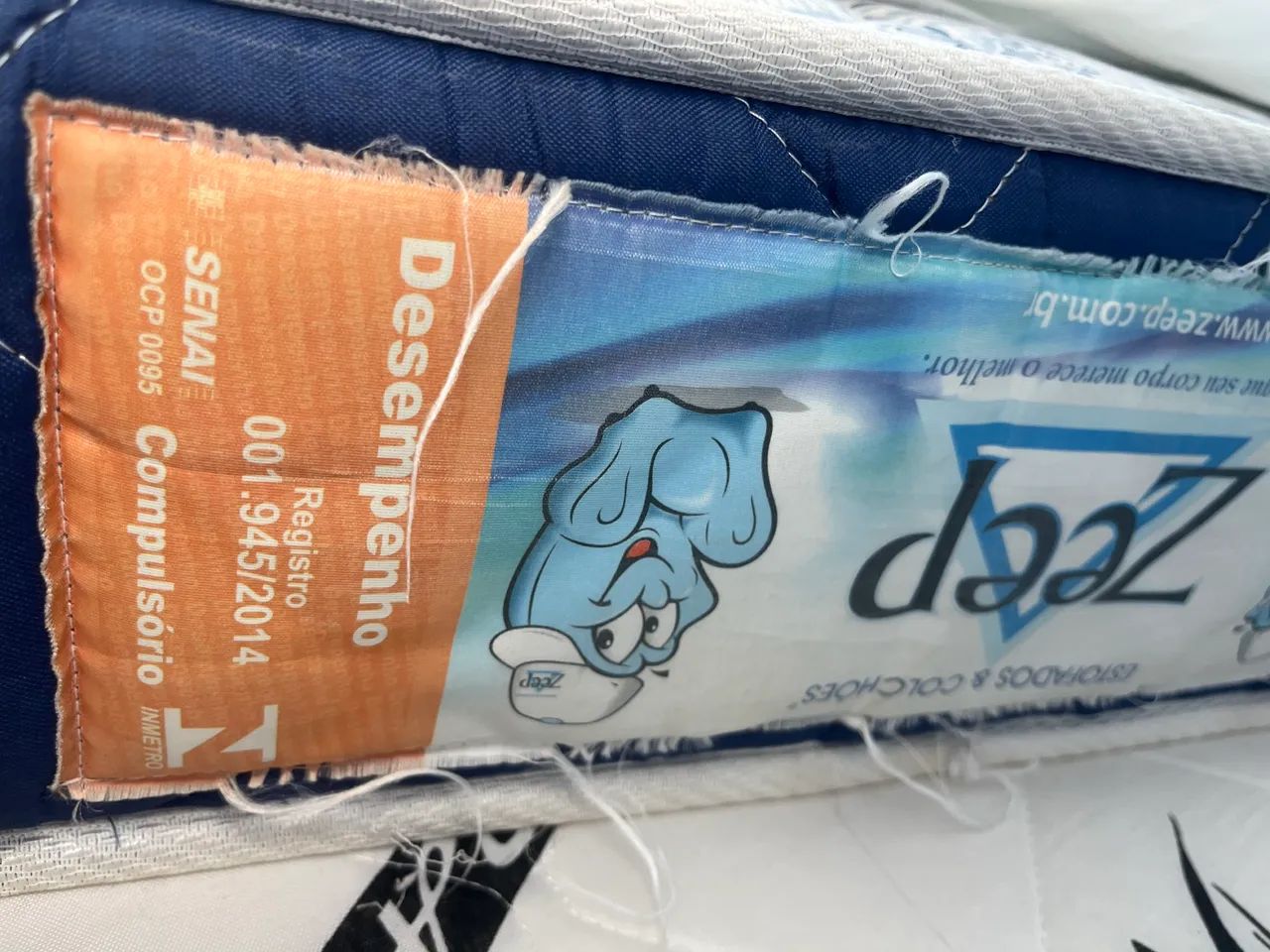 Cama( base+colchão)