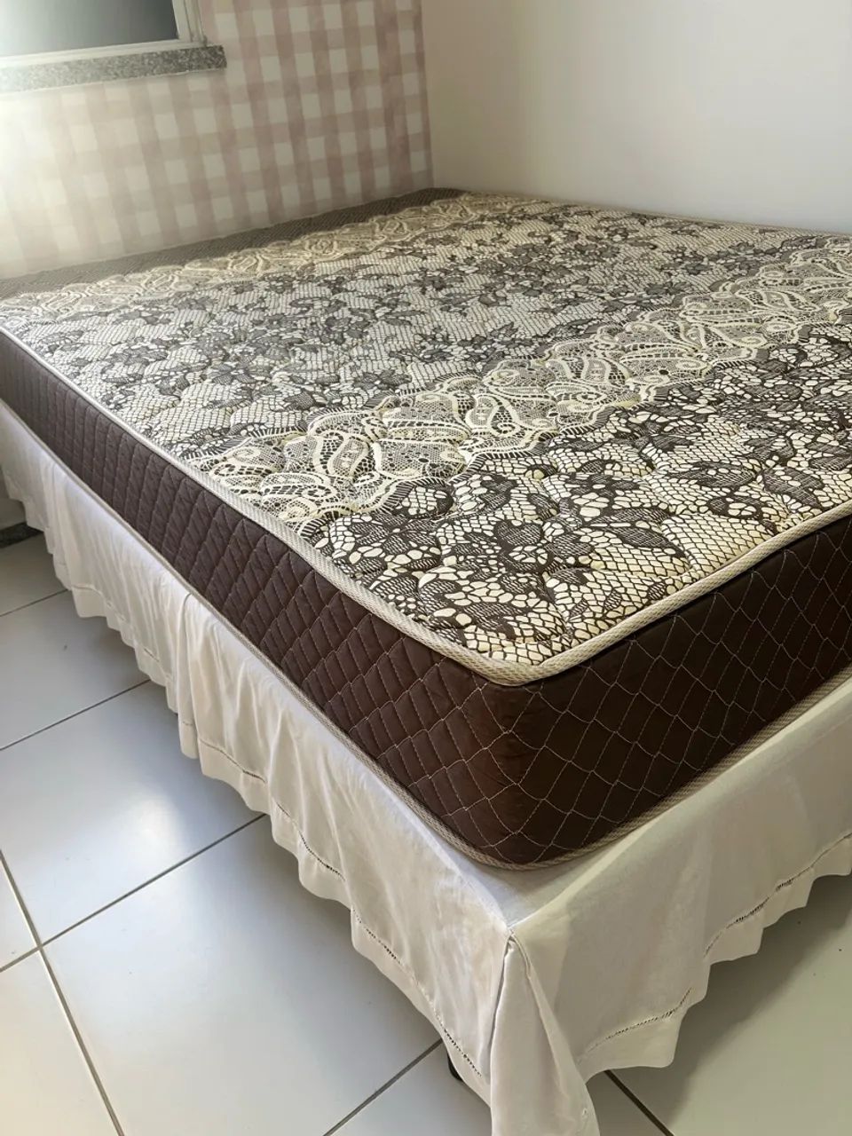 Cama box e colchão casal