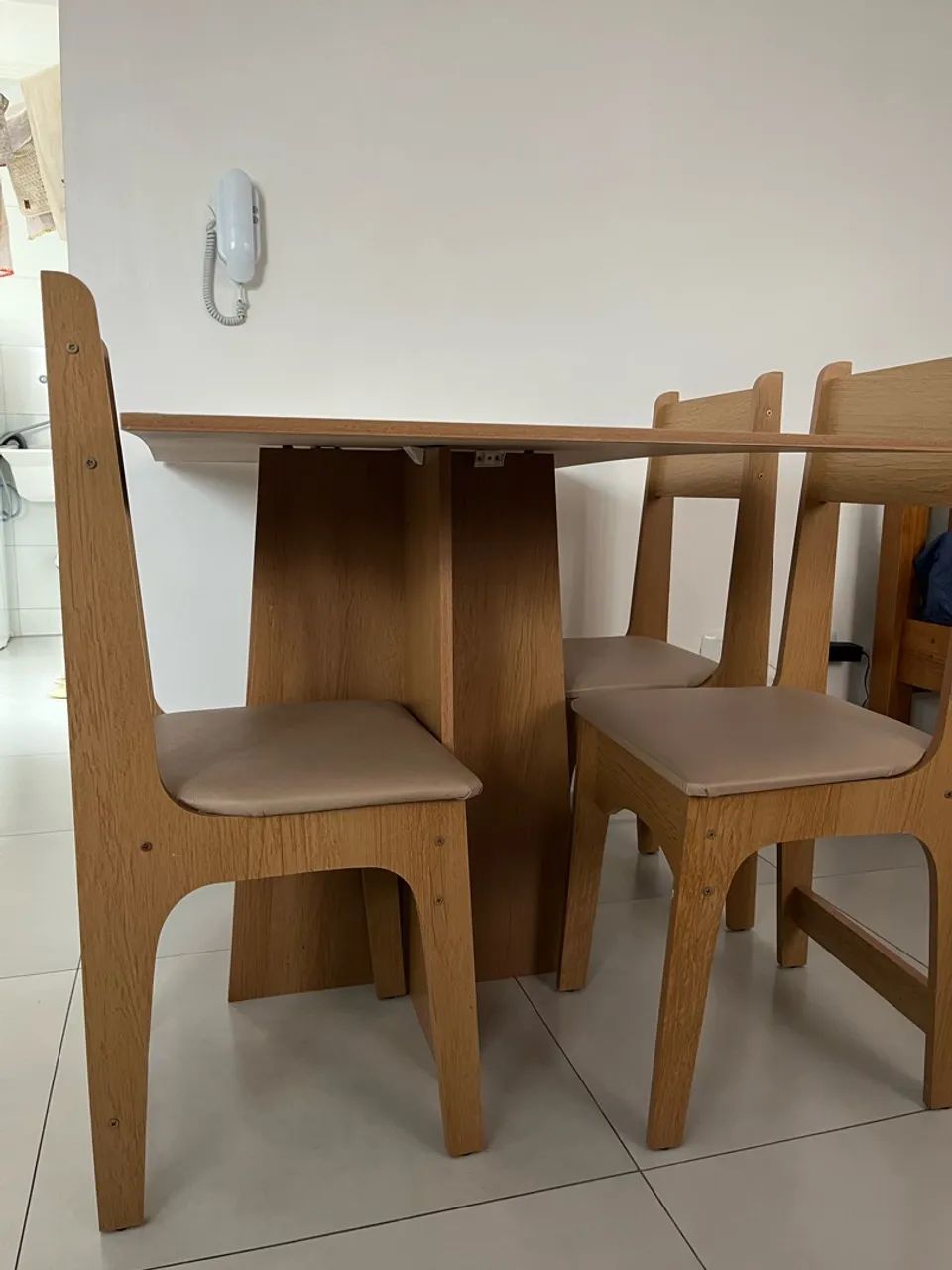 Mesa de jantar com 4 cadeiras - Foto 2