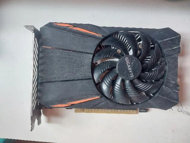 Vendo placa de video gigabyte