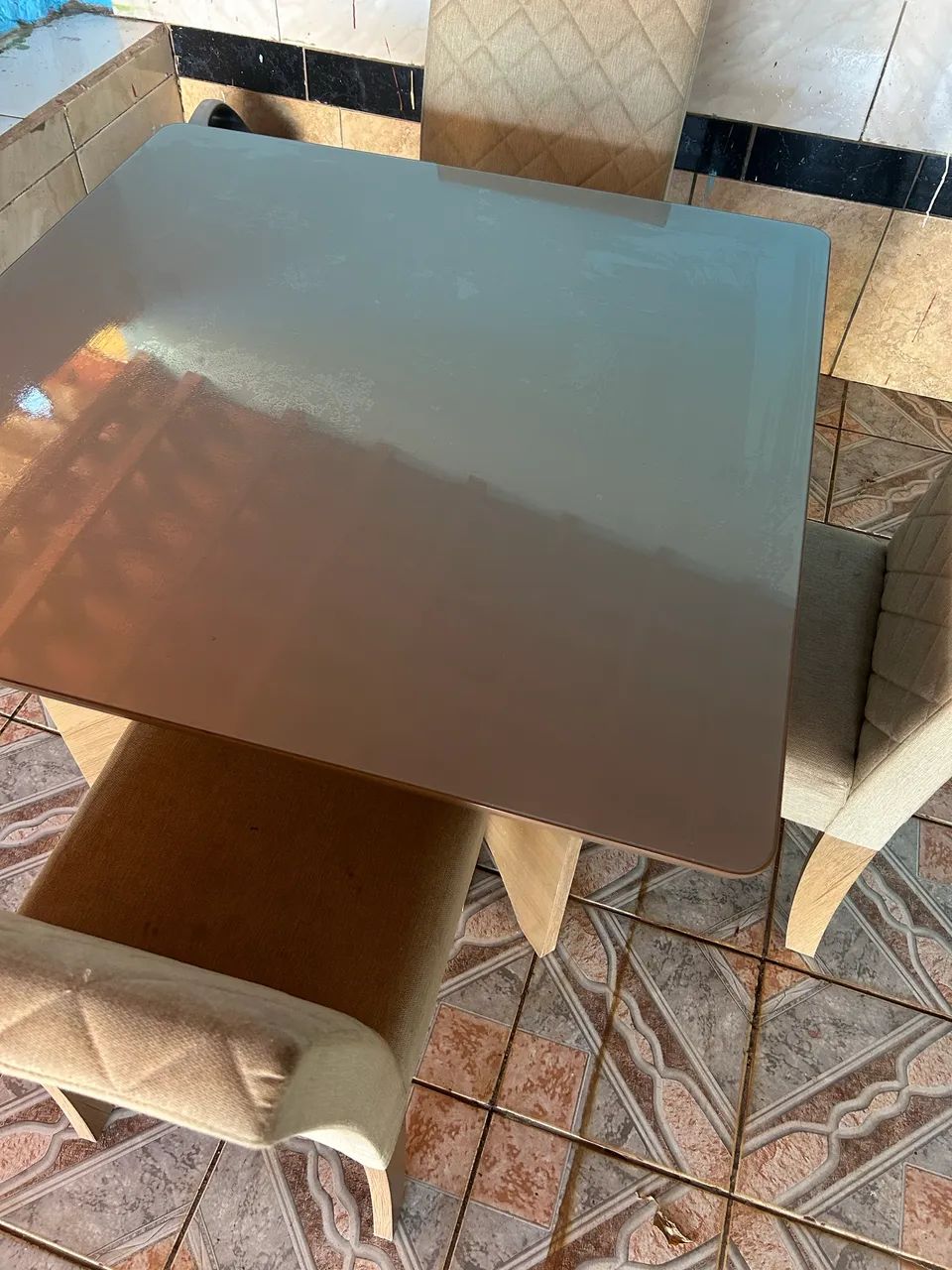 Mesa de quatro cadeiras  - Foto 2