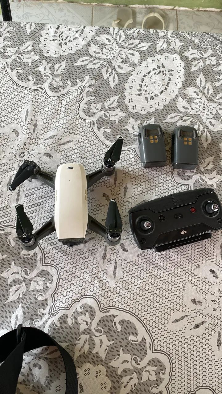 Drone dji Spark com 2 baterias e controle 