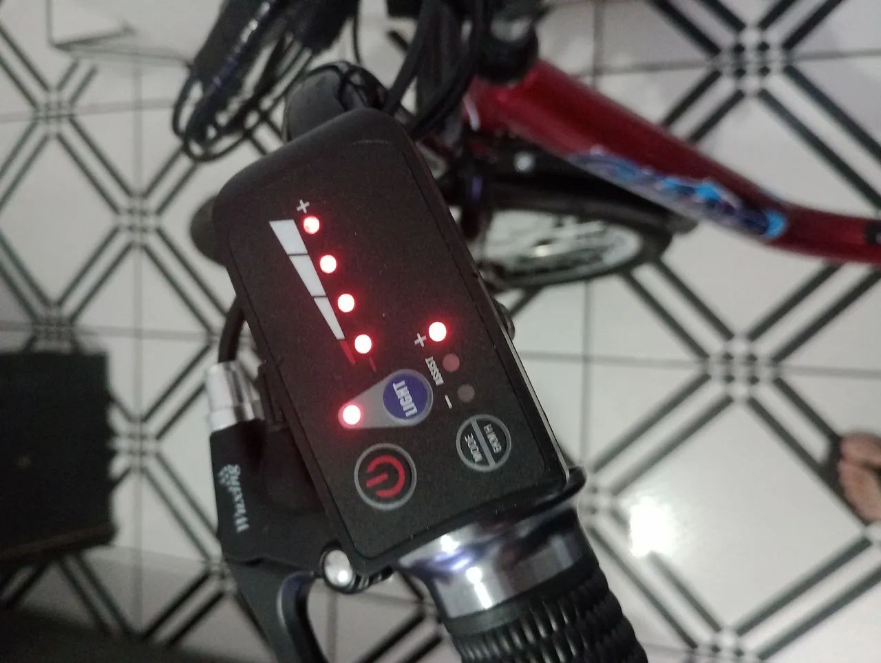 Vendo bicicleta elétrica nova vc que quer uma sair do trânsito. - Foto 4