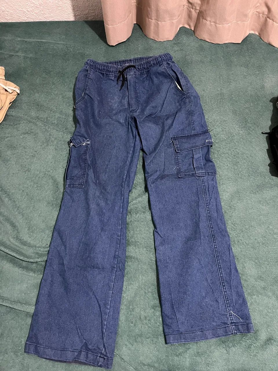 Calça cargo jeans 