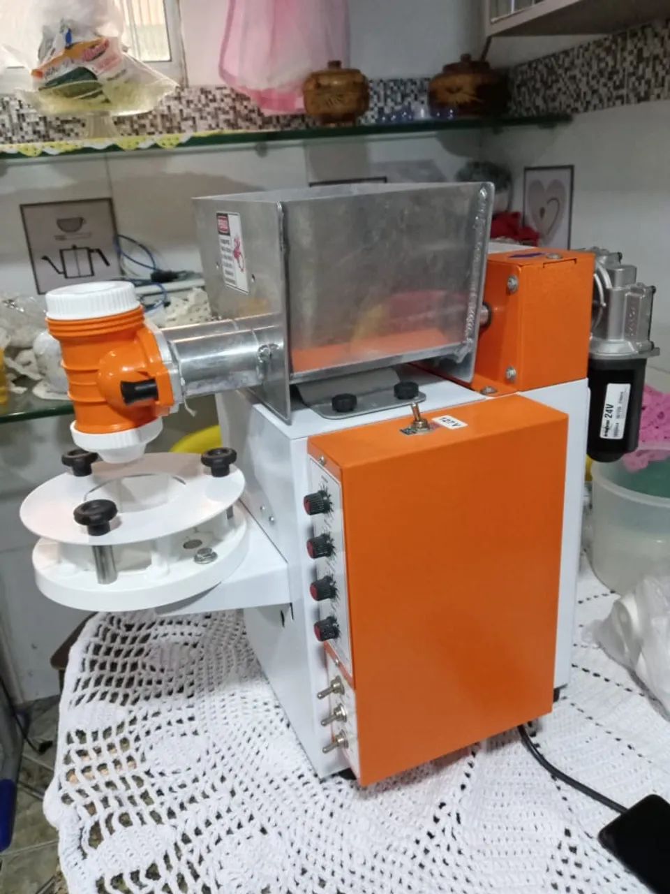 Máquina de modelar salgados  - Foto 3