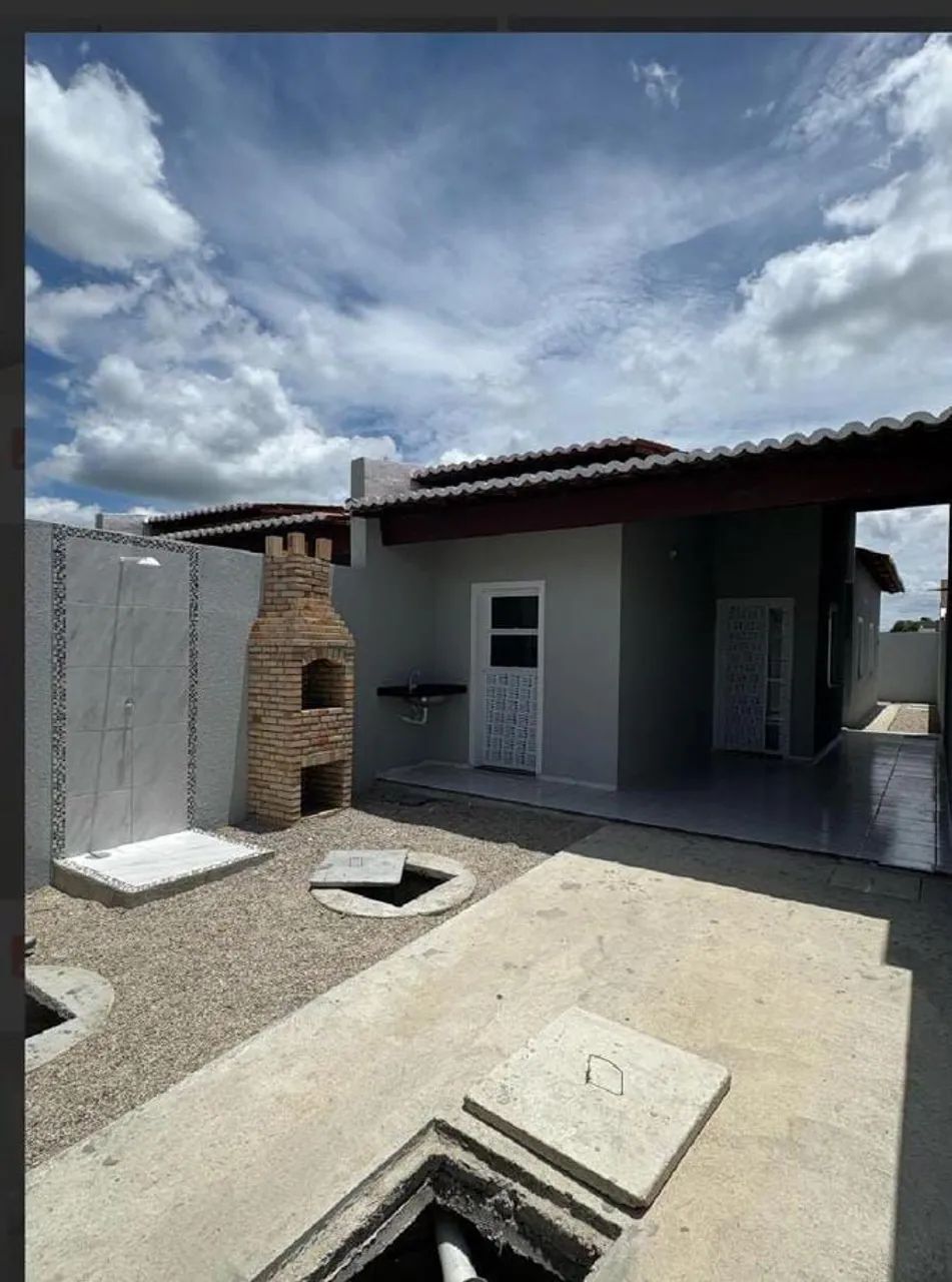 CASA COM 2 QUARTOS COM ZERO DE ENTRADA 