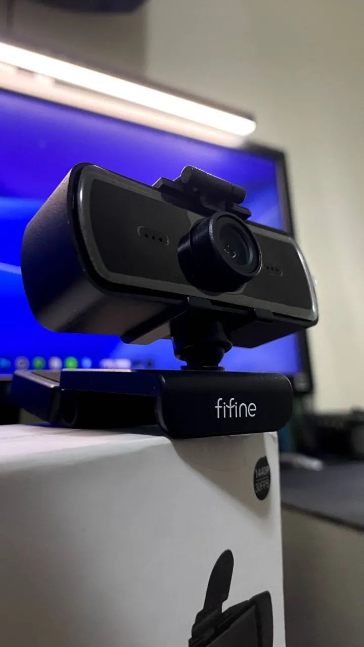Webcam Fifine K420 2K com Microfone Integrado