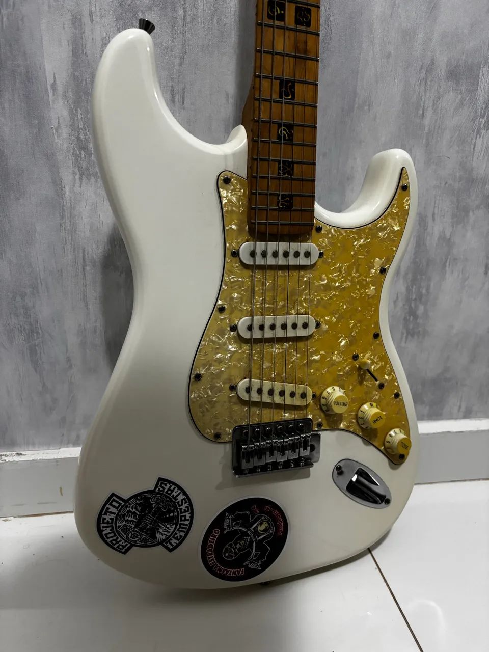 GUITARRA ROCKSTEADY 