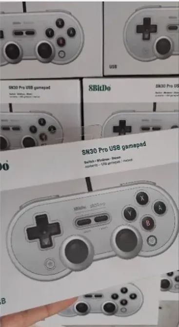 Controle 8BitDo SN30 Pro USB Com Fio (PC / Nintendo Switch / Raspberry Pi) - Foto 2