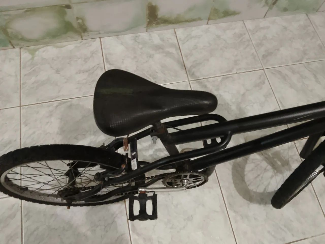 Vendo bicicleta BMX preta  - Foto 3