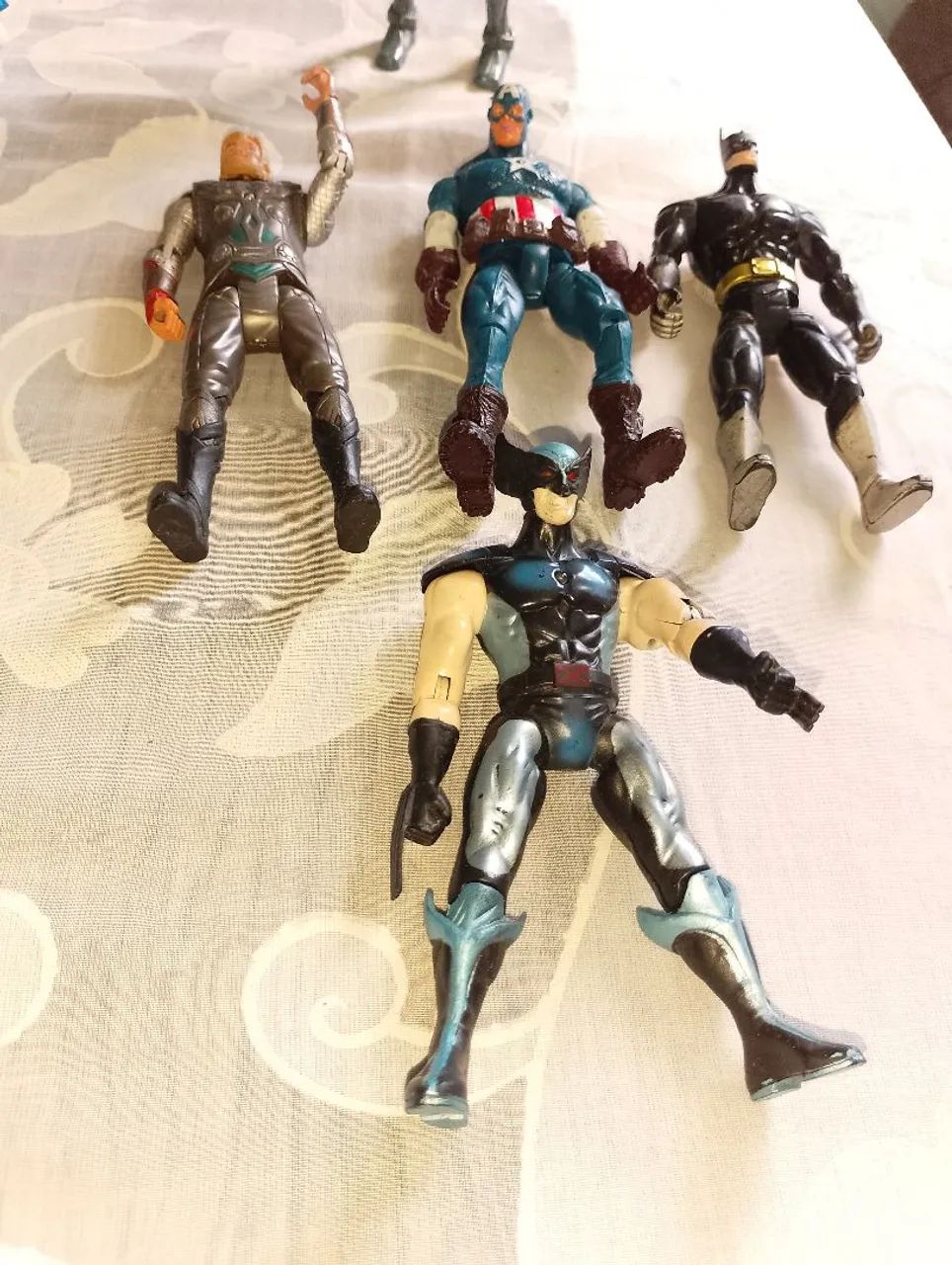 Bonecos variados Marvel e DC Comics 
